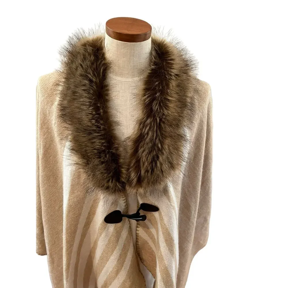 Jane & Berry Faux fur trim Cape Tan Cream